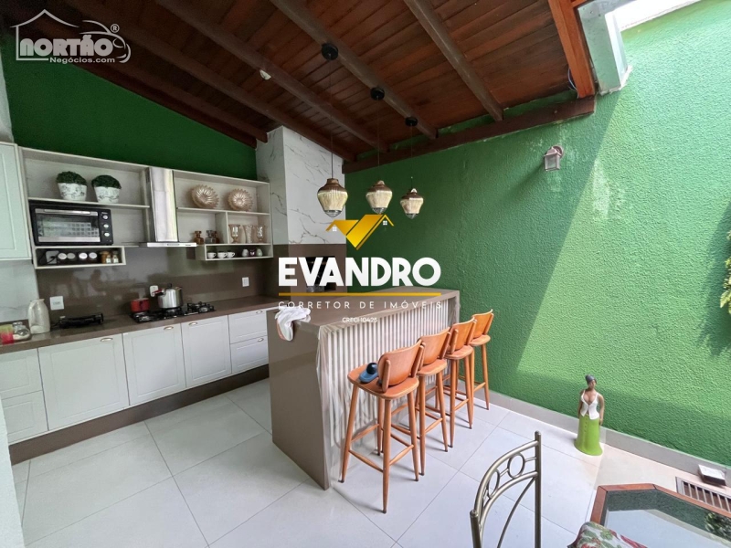 CASA A VENDA NO SANTA ROSA EM CUIABÁ/MT