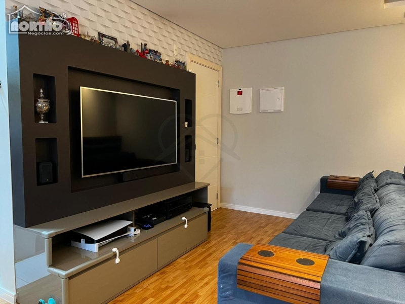 APARTAMENTO A VENDA NO ANITA GARIBALDI EM JOINVILLE/SC