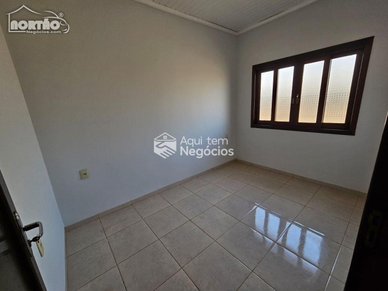 Casa à venda com 3 quartos - Foto 4