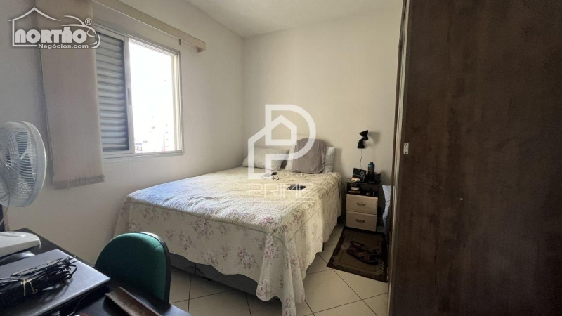 Casa à venda com 4 quartos, 90m² - Foto 5