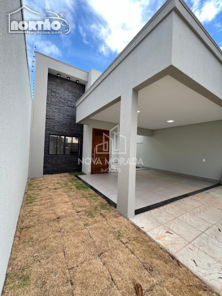 Casa à venda com 4 quartos, 136m² - Foto 4