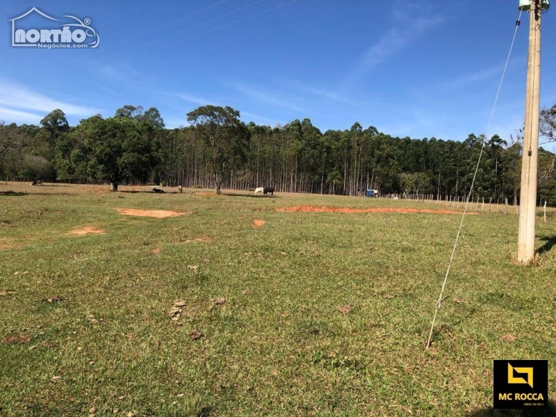 Sítio a venda no ÁREA RURAL DE PAULISTÂNIA em Paulistânia/SP