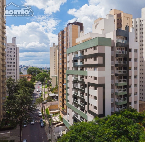 APARTAMENTO A VENDA NO CENTRO EM BALNEÁRIO CAMBORIÚ/SC