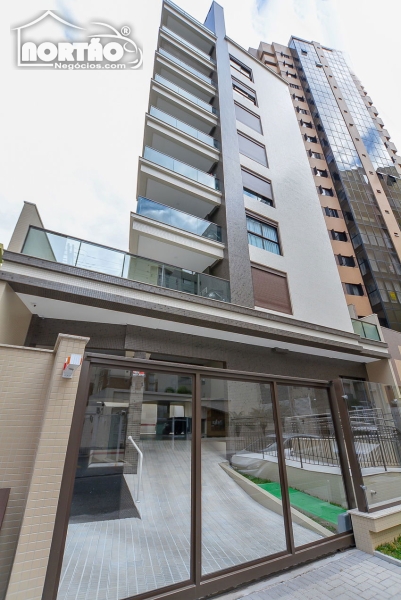 APARTAMENTO A VENDA NO CENTRO EM BALNEÁRIO CAMBORIÚ/SC