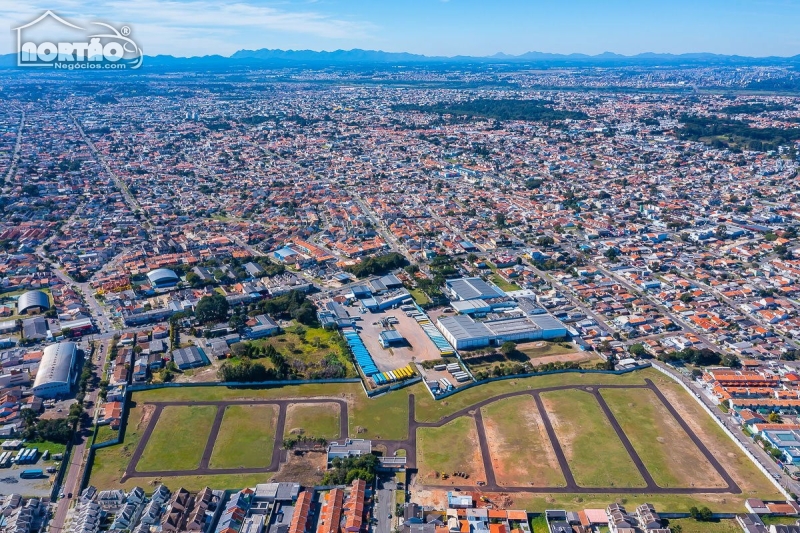 Terreno à venda com 1 quarto, 52m² - Foto 3