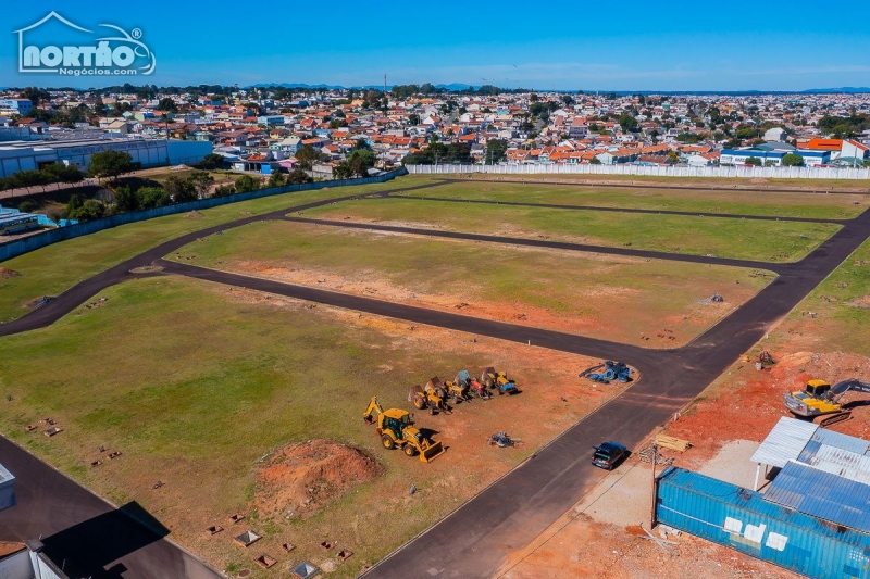 Terreno à venda com 1 quarto, 52m² - Foto 10