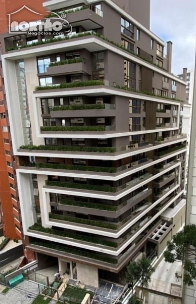 APARTAMENTO A VENDA NO AGUA VERDE EM CURITIBA/PR