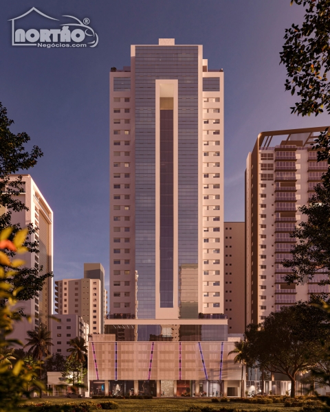 APARTAMENTO A VENDA NO CENTRO EM BALNEÁRIO CAMBORIÚ/SC