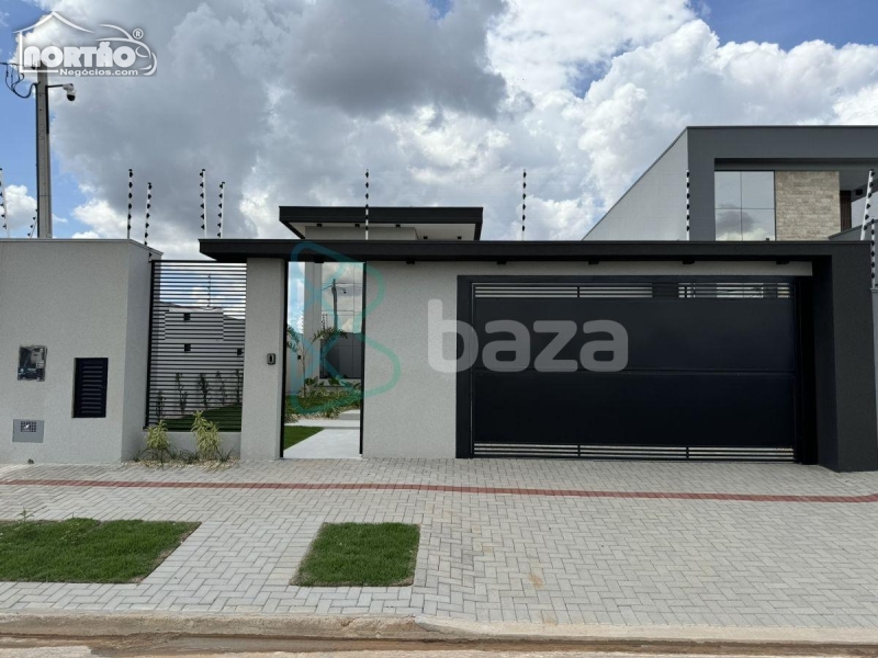 Casa à venda com 4 quartos, 189m² - Foto 1