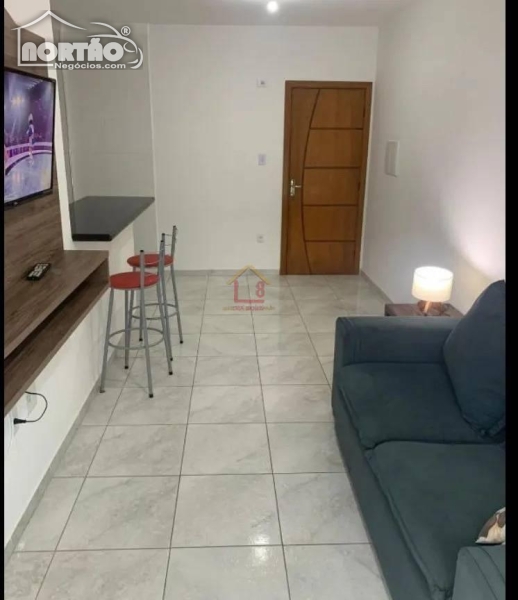 Casa à venda com 3 quartos, 65m² - Foto 10