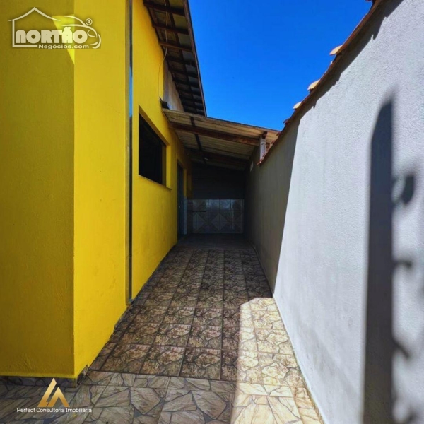 Casa à venda com 3 quartos, 250m² - Foto 5