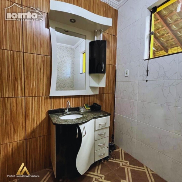 Casa à venda com 3 quartos, 250m² - Foto 10