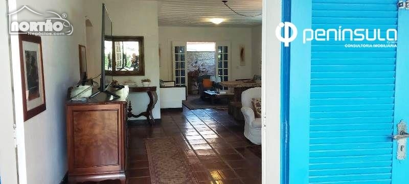 Casa à venda com 6 quartos, 300m² - Foto 9