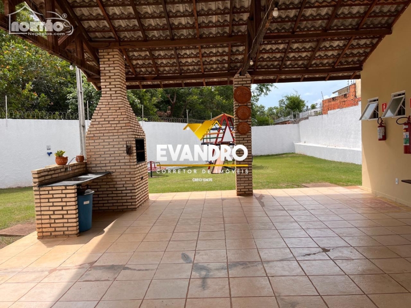 Casa à venda com 3 quartos, 216m² - Foto 8