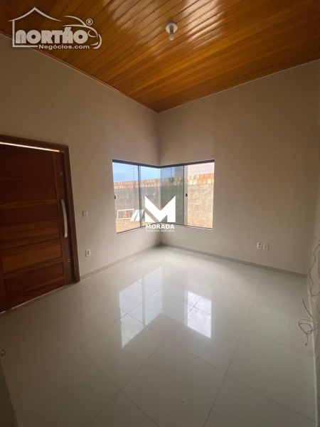 Casa à venda com 3 quartos, 60m² - Foto 3