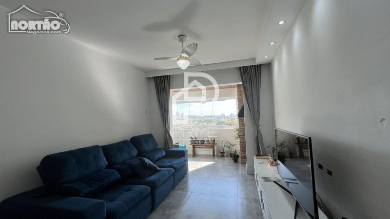 Casa à venda com 3 quartos, 85m² - Foto 4