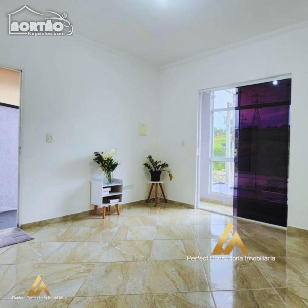 Casa à venda com 4 quartos, 110m² - Foto 10