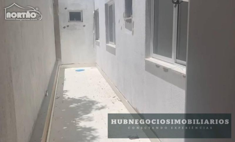 Casa à venda com 5 quartos, 126m² - Foto 3