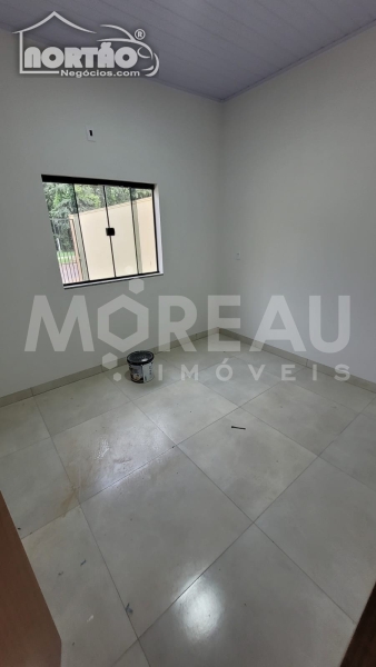 Casa à venda com 3 quartos, 41m² - Foto 4