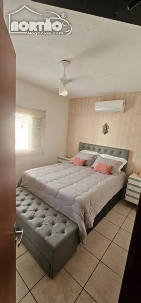 Casa à venda com 3 quartos, 120m² - Foto 9