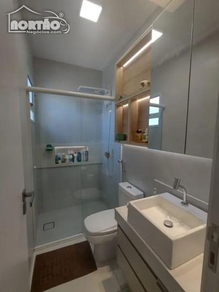 Casa à venda com 3 quartos, 154m² - Foto 8