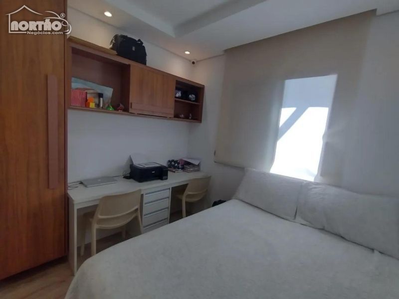 Casa à venda com 3 quartos, 154m² - Foto 10