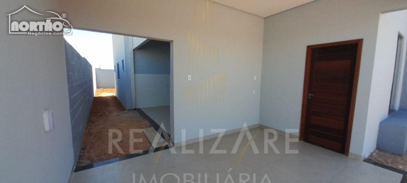 Casa à venda com 3 quartos, 99m² - Foto 4