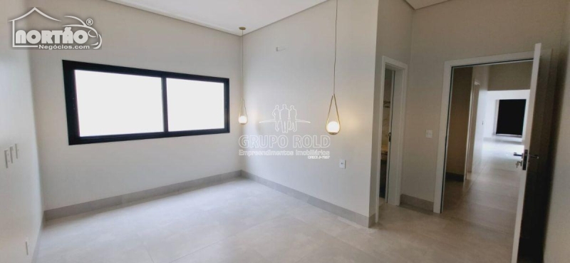 Casa à venda com 1 quarto, 182m² - Foto 9