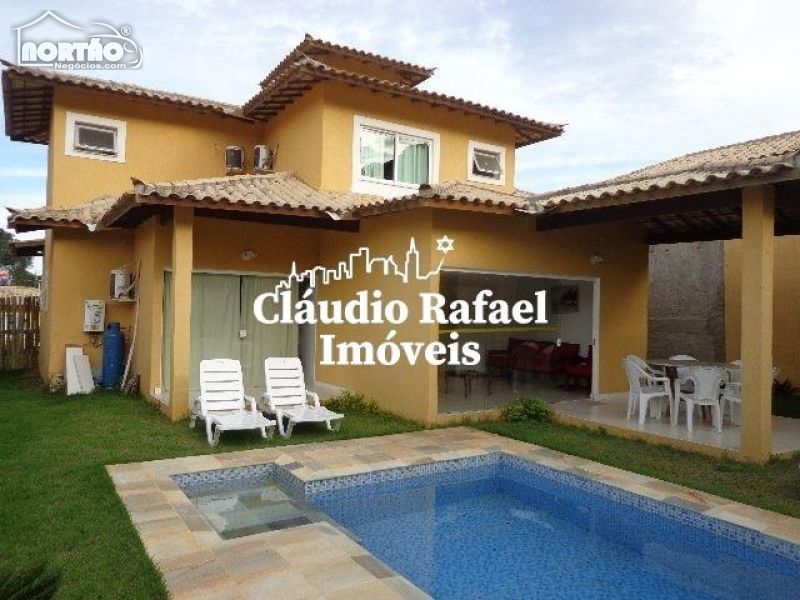 Casa à venda com 6 quartos, 160m² - Foto 1