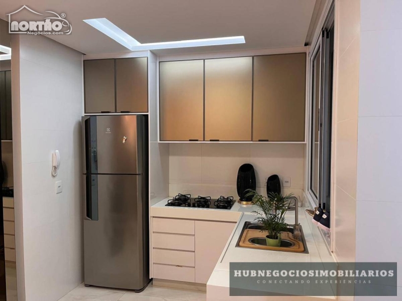 Casa à venda com 6 quartos, 189m² - Foto 4