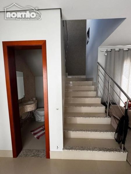 Casa à venda com 3 quartos, 122m² - Foto 6