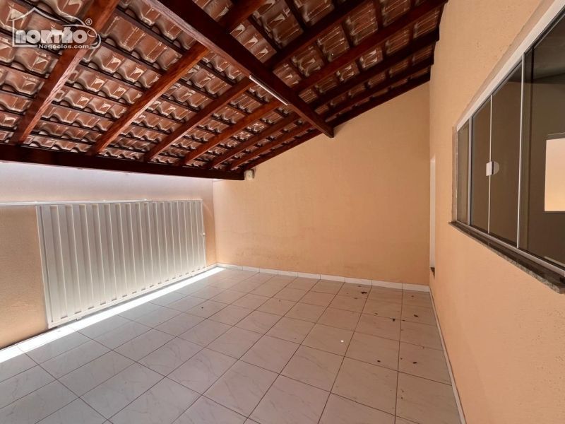 Casa à venda com 3 quartos, 160m² - Foto 8