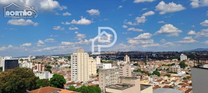 Casa à venda com 5 quartos, 148m² - Foto 9