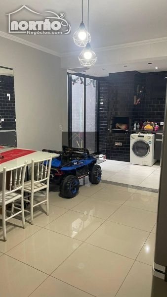 Casa à venda com 2 quartos, 80m² - Foto 7