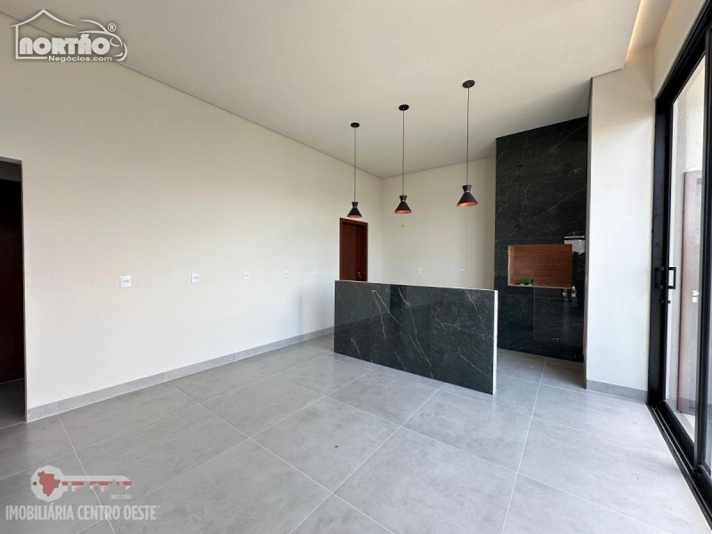 Casa à venda com 3 quartos, 120m² - Foto 5