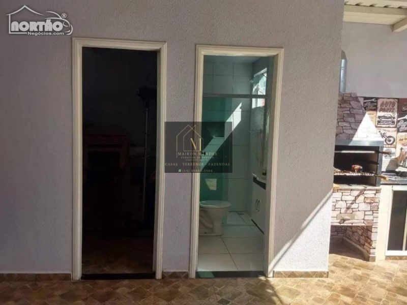 Casa à venda com 2 quartos, 240m² - Foto 10