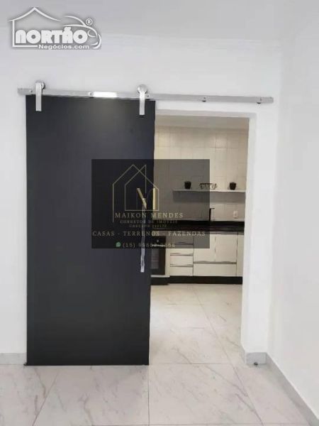 Casa à venda com 2 quartos, 69m² - Foto 4