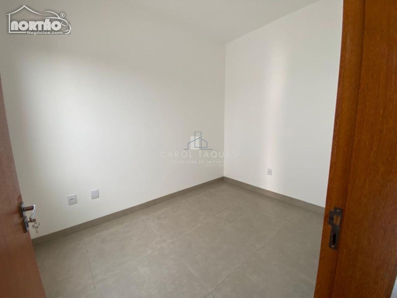 Casa à venda com 3 quartos, 120m² - Foto 6