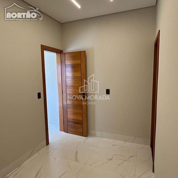 Casa à venda com 4 quartos, 120m² - Foto 6