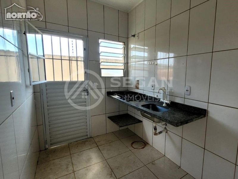 Casa à venda com 3 quartos, 52m² - Foto 5