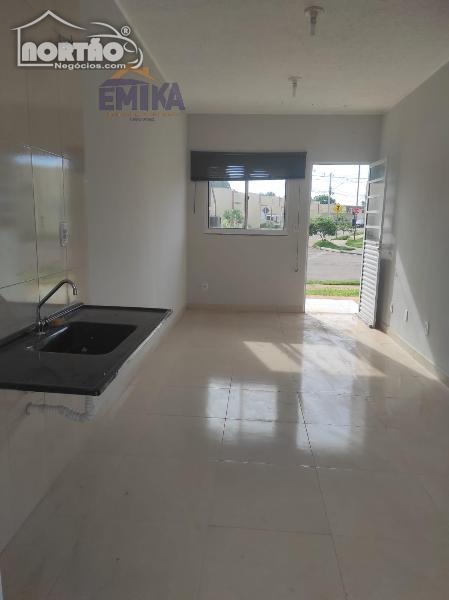 Casa à venda com 2 quartos, 92m² - Foto 5