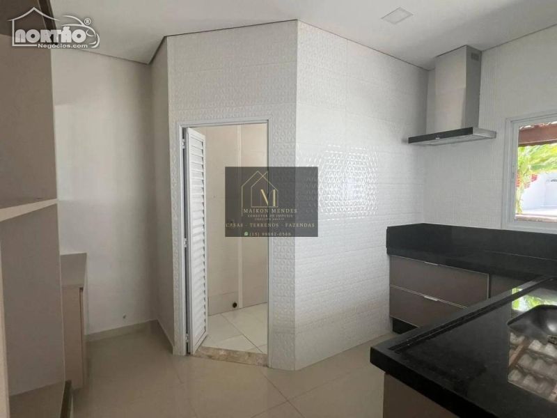 Casa à venda com 3 quartos, 170m² - Foto 4