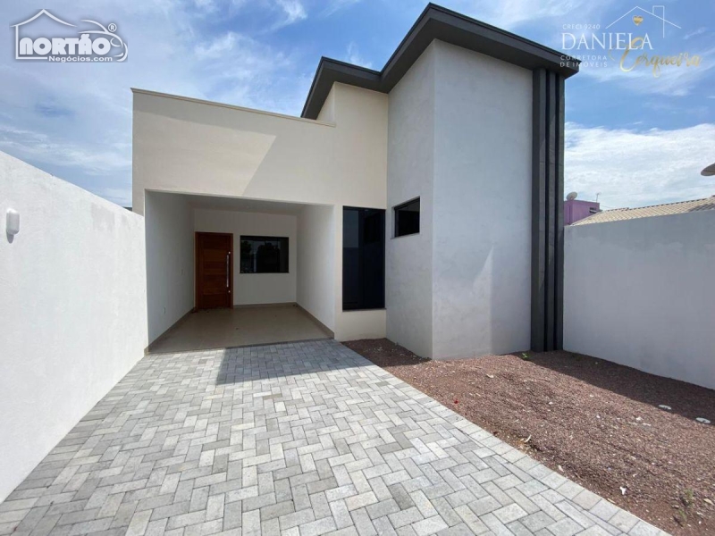 Casa à venda com 3 quartos, 120m² - Foto 2