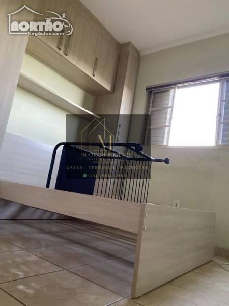 Casa à venda com 2 quartos, 55m² - Foto 9