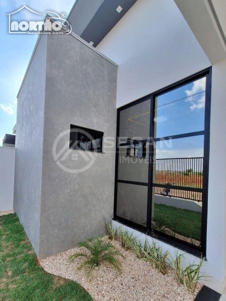 Casa à venda com 3 quartos, 119m² - Foto 3