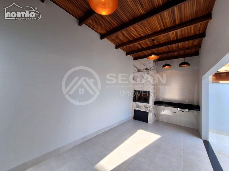 Casa à venda com 3 quartos, 119m² - Foto 8