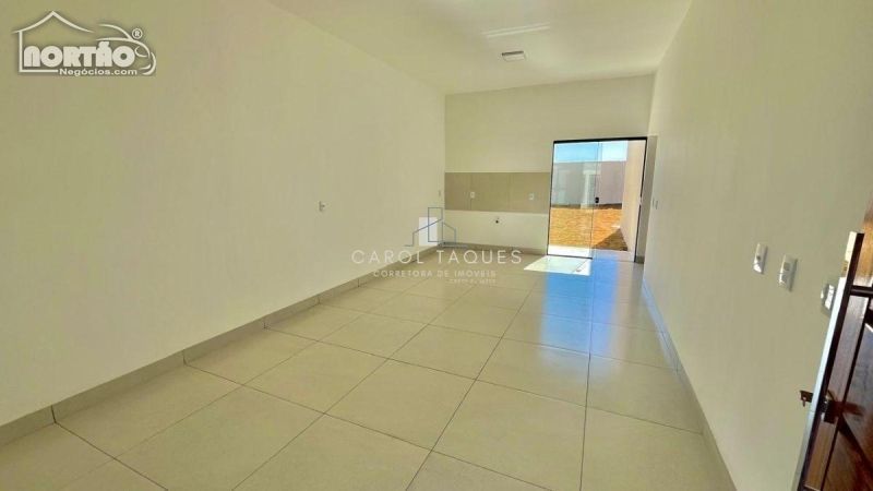 Casa à venda com 3 quartos, 87m² - Foto 8