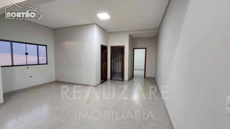 Casa à venda com 3 quartos, 106m² - Foto 5