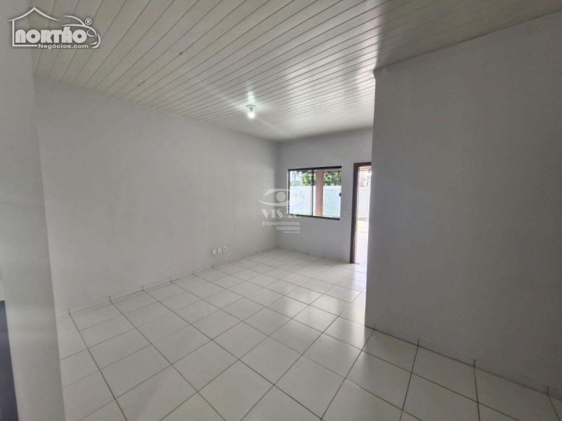 Casa à venda com 3 quartos, 79m² - Foto 7