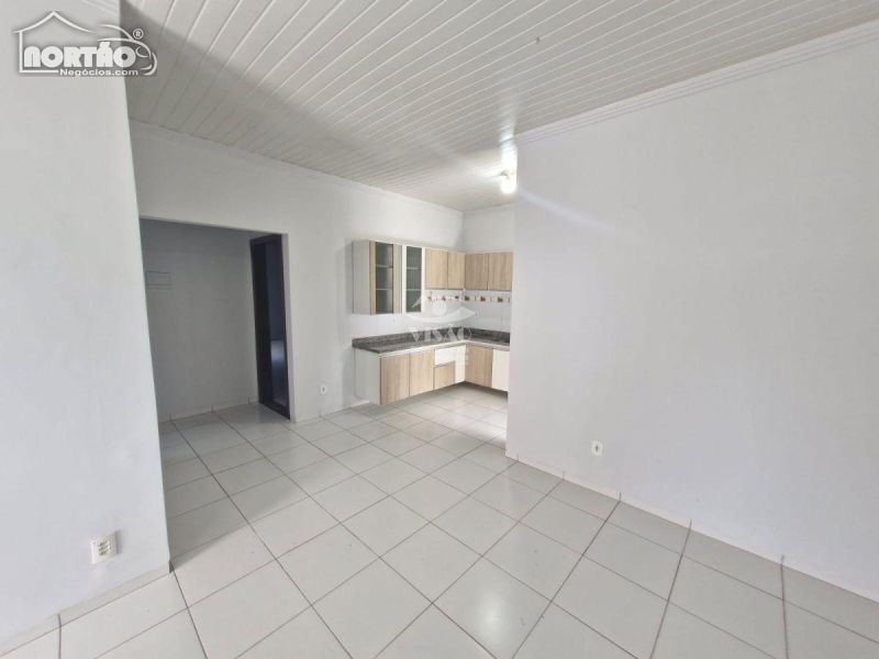 Casa à venda com 3 quartos, 79m² - Foto 8